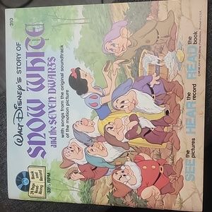 Disney Snow White and the Seven Dwarfs book with record Never used